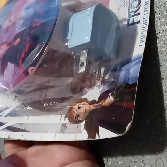 Disney Frozen led night light - Picture 4 of 8